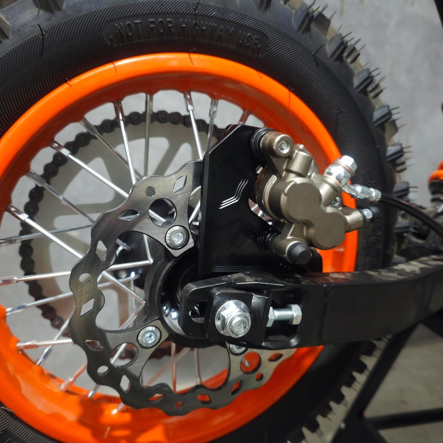 Ultra Bee Brake Kit for Tuttio Soleil 01, Pre-Bled, Direct Installation (Black Bracket)