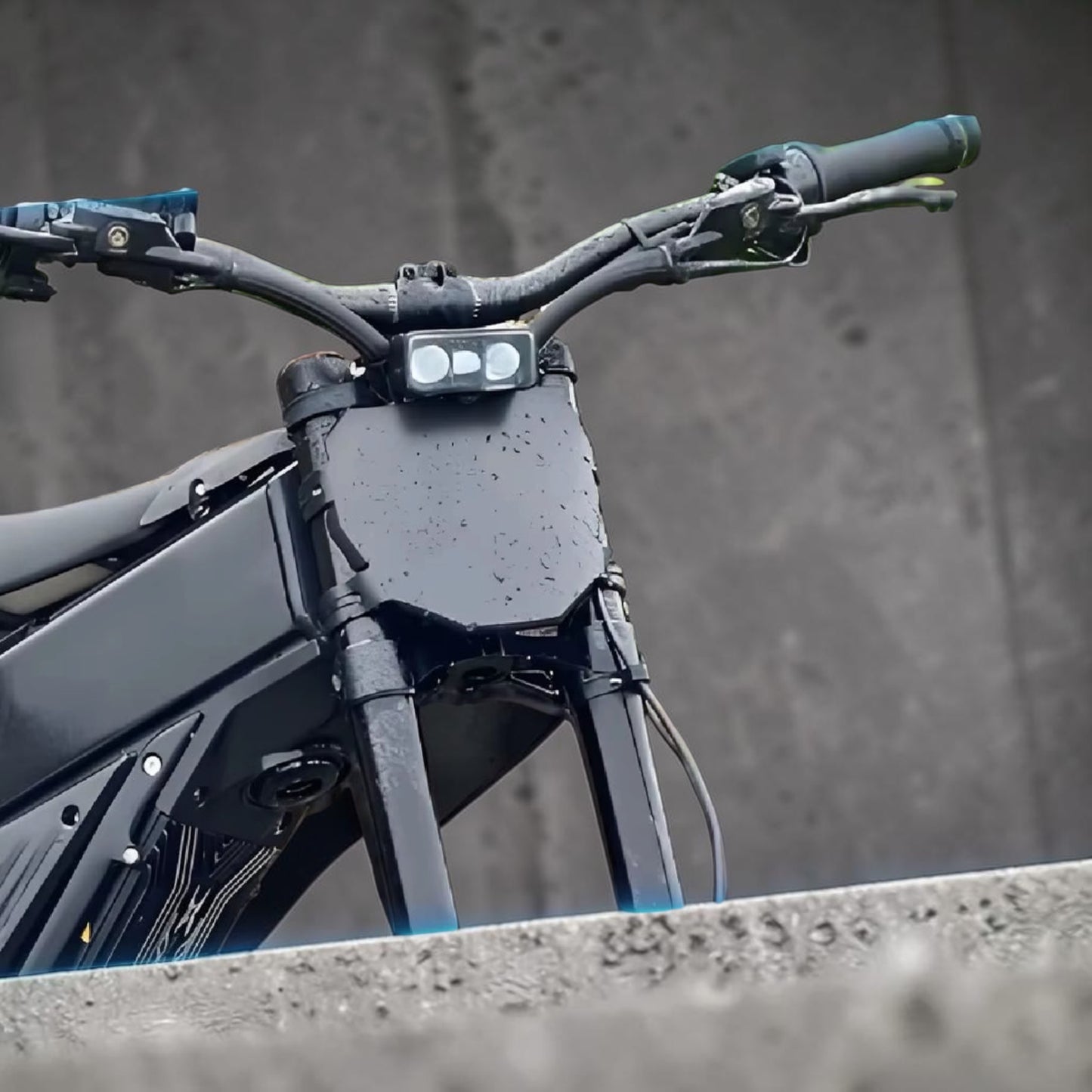 Universal Front Number Plate for Sur-Ron S/X, Talaria Sting, Stark Varg Electric E-Bikes