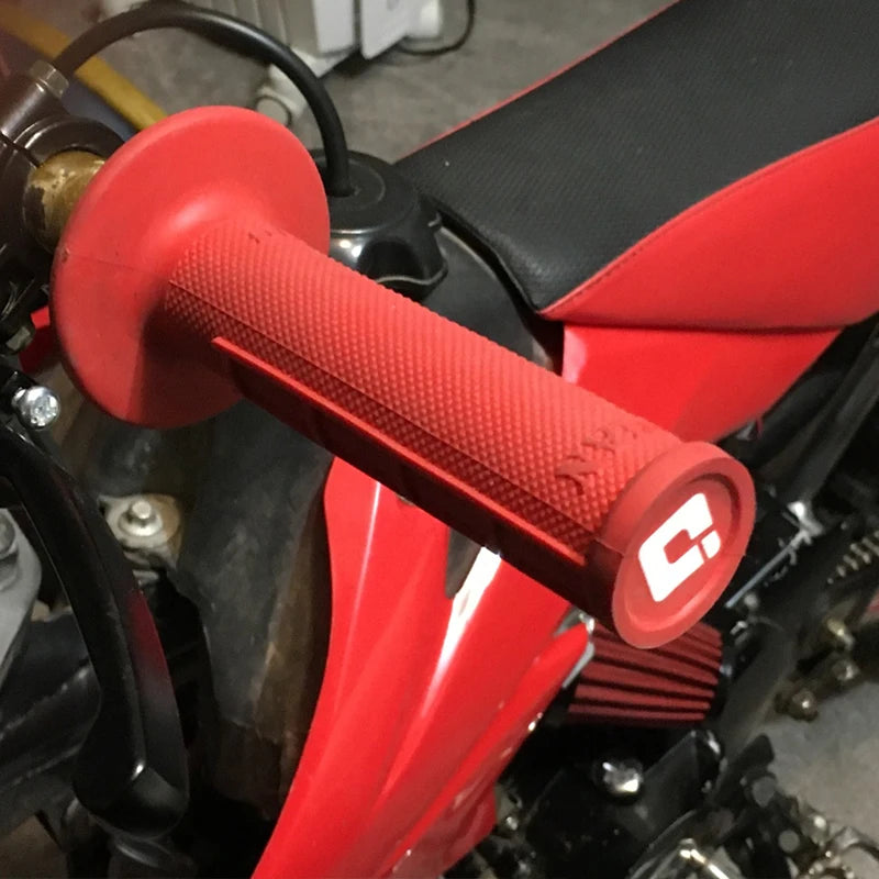 ODI - New Motorcycle Aerodynamic Fairing Impact-Resistant Cylindrical Body Easy to Install Suitable Airflow Motorcycle Grips