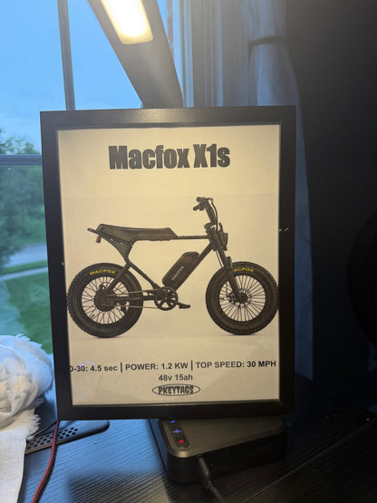 Macfox x1s Framed Poster